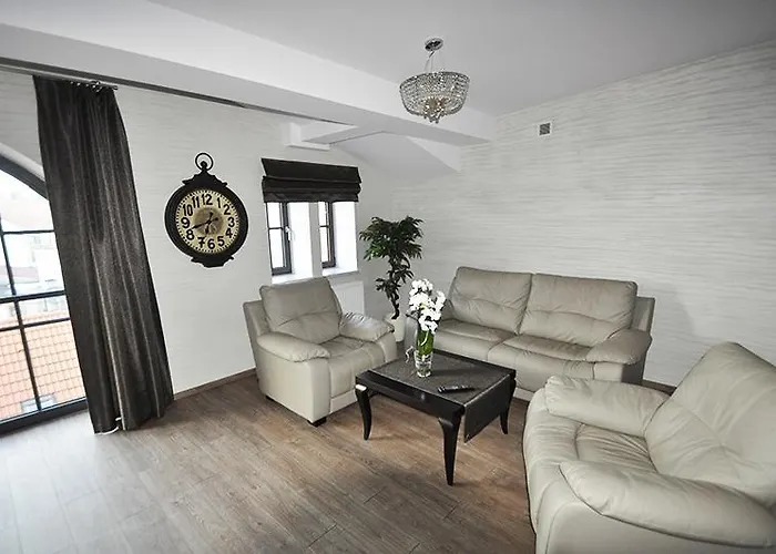 Zamkowa 公寓式酒店 3*